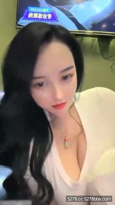 抖阴女网红被同城大哥约到KTV 勾引大哥包厢开干.mp4.0001.jpg