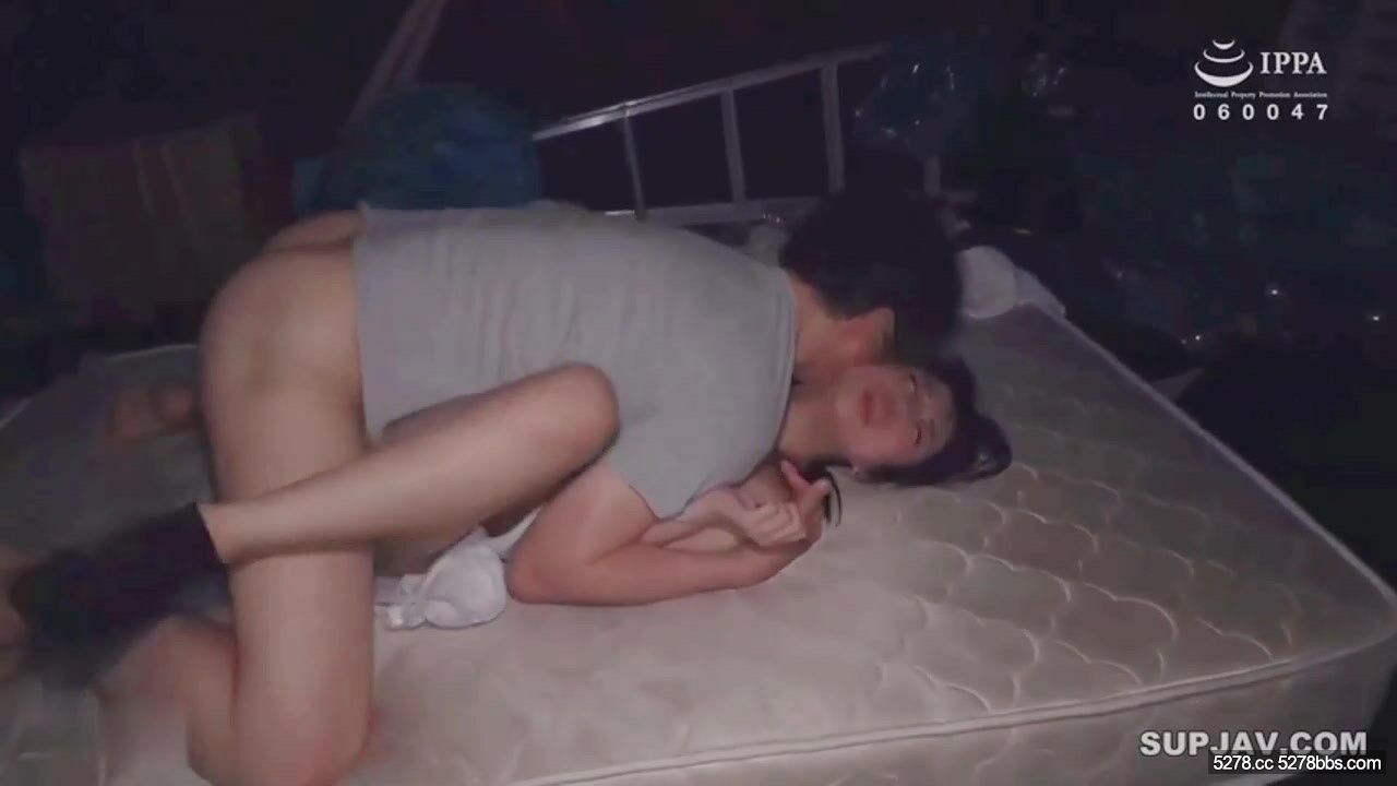 【迷奸MJ牛仔裤漂亮韵味爆乳美乳少妇】ankk017 最美爆乳之一，脱光衣服裤子 身材真棒.jpg