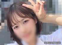 猥褻的乳頭乳暈性感F罩杯女孩帶回家大量潮吹生SEX