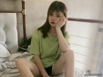 南京周杰倫的女友。別人面前的女神，主人面前的母狗，操到高潮不斷求饒：我累了累了，休息會~