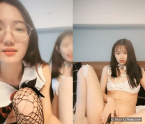 高顏值苗條眼鏡妹子雙女誘惑脫光光掰穴特寫自摸扭動屁股