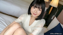 清純妹子短髮美女超喜歡又大又硬的雞巴責備拍攝