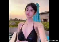 女網紅白天物質生活晚上滿足乾爹性生活