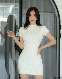 時尚美女 一身白窄裙  修長美腿