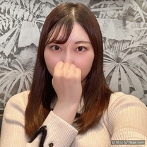 無辜的感覺美臀未〇理陰毛郵局工作第一次生插入