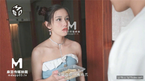 國產華語自拍傳媒 《強上隔壁少女》 宅男抽插變裝女孩-袁子儀