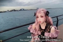 老牌網黃『雞教練』可愛cos小女友甜蜜約會 好感度達標帶去酒店開房，表面乖巧的萌妹子背地裡是個小騷貨