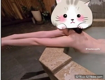 2026年2月2日最新，【重磅】極品小夫妻【溫妮的爸媽】，下班後帶她去泡溫泉，白虎饅頭穴，好好享用一番，真的超愛！