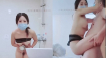 SPA理療按摩會所上班的大奶女技師偸拍內部工作全過程男主管給佳麗們開會與大肚腩老闆激情啪啪對白搞笑