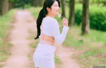 韓國健身女郎 jena私拍流出春光萬物性感女郎露出鏡頭外路人偷看....