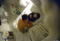 流出螢石云酒店稀有台偷拍 翹奶美女與精瘦男友激情啪啪