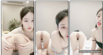 超清純顏值姐妹花雙女互摸自慰 ，翹起圓潤屁股掰開特寫 ，疊羅漢騎在身上 ，翹起雙腿掰穴讓你看的更清楚
