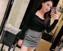 魔鬼妖女TS陳雯雯 性感女僕裝伺候大老闆，和老闆舌吻，被舔奶子吃妖雞巴，勁爆的操妖穴！