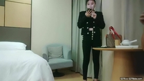 大吉大利探花極品大長腿外圍妹，黑絲大屁股翹著舔屌，近距離視角拍攝，騎在身上往下猛坐爆插 高清