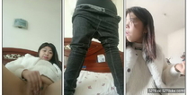 【農村小夫妻】，坐標河北，家徒四壁，除了粉嫩的蝴蝶逼看來一無所有，跟老公做黃播賺錢，無套啪啪，自慰，浪勁十足必看