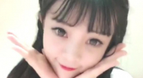 可愛白虎蘿莉自拍小穴