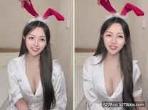 2025年12月最新 極品女神顏值相當頂，【糯七七】，大尺度，非常完美的大奶子和粉逼，欲女水多幹出白漿