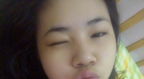 可愛年輕妹子自拍