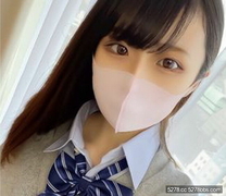 期間限定大受歡迎女○學生苗條美穿著泳衣人生第一次大量顏射！