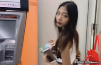 德先生（王德發）日記❤️超市搭訕來的18歲長腿嫩妹小喬無套爆操內射逼裡
