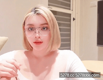 kitty2002102第一次戴眼鏡色色好大的雞巴抽插