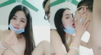 漂亮美女主播和炮友一起直播 玩幸運大轉盤 轉到什麼做什麼 自慰掰穴很誘人