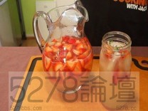 水果飲料-百里香草莓檸檬水