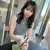 今春剛滿18歲青春洋溢白嫩女大學生高嶺之花內射射精感謝