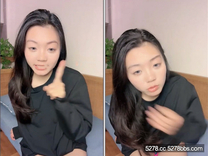 2026年2月最新，新人，20歲安徽學生妹，【雯雯的閨蜜】，挑戰高難度姿勢，倒立口交，妹妹爽得表情扭曲，高潮啦！