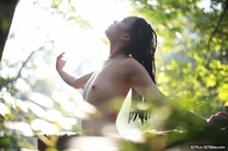 狂野豪放大膽之女