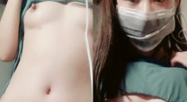 逼逼很粉嫩皮膚白皙口罩妹子 漏奶漏逼自摸微毛粉色逼逼 很是誘惑喜歡不要錯過