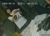 流出酒店偷拍 樣子可愛的顏值美女和健身猛男開房被幹了兩次