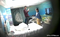 【360攝像頭】海洋主題酒店偷拍大學生情侶開房探討性愛把姿勢玩了個遍妹子顏值非常不錯