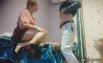 嫖娼不帶套老哥今天精心打扮去洗浴養生會所撩妹泡浴按摩啪啪一條龍
