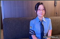 國產自拍AV 超美網黃玲奈lena新作化身性感女警官被騎乘狂操顏射吞精...