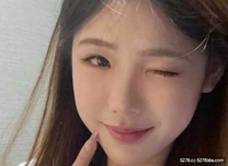 四川高顏值御姐_邵怡芬_私密視頻流出！性感小嘴含跳跳糖口活超給力_口爆吞精淫妻本性徹底釋放