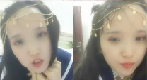 高顏值紅色奶頭妹妹跳蛋玩大力插很是誘人