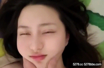 母狗M屬性拉滿，被各種調教玩弄聖水口爆完美露臉，身材絕佳表情