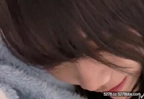 精品亂倫❤️ 奶氣草莓 - 女兒開學之禽獸父親 幫女兒收拾行李 居然發現帶假陽具去學校 肉棒強插女兒內射體驗真實溫度