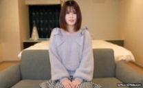 性感女人一看就知道她真的很喜歡做愛很享受會提出各種各樣的要求。