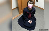 中出姑娘精神崩潰...