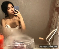 完美露臉美女【晴晴】人前冷傲私下極品反差，完美砲架被狂操顏射眼睛都睜不開了