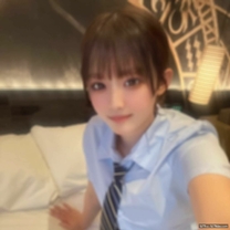 衝擊18歲當地擔任模特立志成為偶像美少女奇蹟拍攝