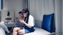 全國探花開房約會白衣萌妹，脫光舌吻扣逼口交舔逼，上位騎乘大力猛操