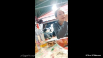 大神約啪清純酒吧DJ小姐姐 ，喝酒玩LOL帶回酒店爆幹，‘一塊錢一杯酒’，‘不幹’，射你胸上行嗎，唔不行 下部