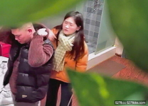 酒店偷拍 稀有綠葉房少婦穿著羽絨衣被打樁內射後趕緊去洗穴