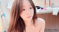 【美女落九川】高顏值20歲，活力美少女，掏出大奶子揉捏，圓潤大肥臀脫下內褲，中指扣入粉穴 ，跳蛋塞入高潮流出白漿
