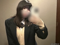 美女巨根人生第一次中出精液