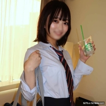 無修正坂道系清楚系美人滿足慾望制服她穿著衣服口交玩弄激烈性愛內射！