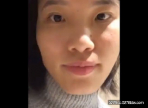 口才了得的大叔輕易就騙得女子的歡心